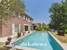 Spacieuse villa de 200 m² avec piscine, dépendance et vue dégagée – Callian