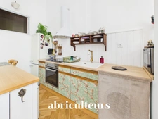 Loft de caractère de 66 m² – Plein sud sur jardin – Palais niçois