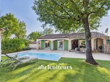Maison à Fayence – 123 m² de plain-pied, terrain plat 725 m² avec piscine et parking privatif