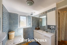 Maison familiale à fort potentiel de 150 m² – Vue panoramique – Piscine et jardin arboré – Seillans