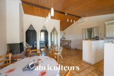 Maison familiale à fort potentiel de 150 m² – Vue panoramique – Piscine et jardin arboré – Seillans