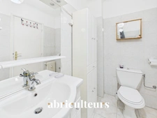 Charmant 2 pièces rénové de 27 m² - 6ème étage avec ascenseur - Cannes