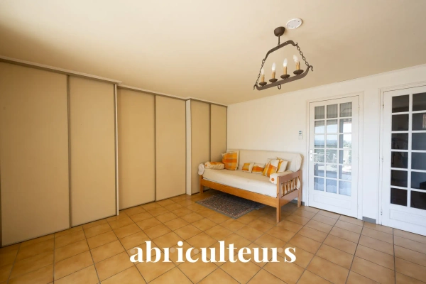 Maison familiale à fort potentiel de 150 m²<span></span>Vue panoramique<span></span>Piscine et jardin arboré<span></span>Seillans
