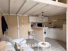 Charmant studio duplex rénové de 29,9 m²<span></span>Emplacement exceptionnel<span></span>Place Masséna, Nice