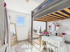 Maison familiale coup de cœur de 150 m² avec piscine sur 1 200 m² de terrain plat arboré - Callian