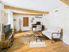 Maison de village rénovée de 65 m² – Charme provençal – Cœur du village de Callian (83440)