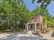 Spacieuse villa avec piscine et terrain d’environ 1 500 m² , dépendance et vue dégagée en vente à Callian (83440)