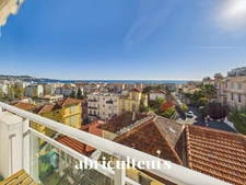 Beau studio vue mer à Nice de 25m² + garage fermé