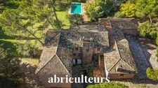 Mas d’exception signé – 300 m² – Domaine confidentiel de 1 hectare – Saint-Raphaël