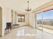 Appartement dans maison - Vue mer panoramique en vente dans le Quartier du Coteau Saint-Pierre - 93 m² (06150)