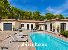 Belle villa contemporaine/vue panoramique en vente à Bagnols-en-Forêt (83600)