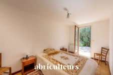 Maison familiale à fort potentiel de 150 m² – Vue panoramique – Piscine et jardin arboré – Seillans