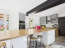 Villa rénovée de 150 m² – 4 chambres – Terrain paysager 1413 m² avec piscine – Callian