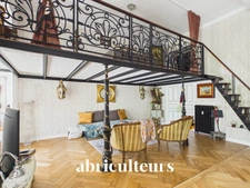 Loft de caractère de 66 m² – Plein sud sur jardin – Palais niçois