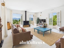 Exceptionnelle bastide provençale de 345 m² avec vue panoramique en vente à Peymeinade (06530)