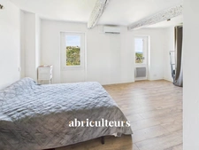 Charmant appartement duplex de 108 m²<span></span>Cave voûtée<span></span>Callian (83440)