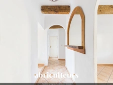 OPPORTUNITÉ AU CŒUR DE CALLIAN – 3 PIÈCES LUMINEUX – CAVE VOÛTÉE DE 40 M²
