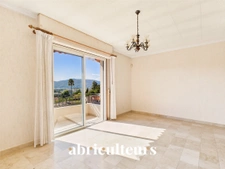 Appartement dans maison - Vue mer panoramique en vente dans le Quartier du Coteau Saint-Pierre - 93 m² (06150)