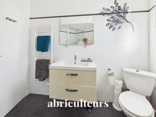 Charmant appartement 3 pièces de 39 m² – Entièrement rénové – Vue mer dégagée – Nice Mont Boron