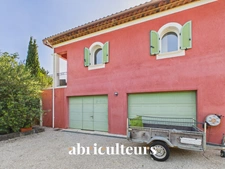 Élégante villa familiale de 250 m²<span></span>Piscine, sous-sol total et prestations premium<span></span>Montauroux