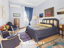 Superbe appartement traversant rénové de 136,81 m² – Trois balcons – Garage – À 30 mètres du Port de Nice