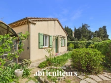 Charmante maison de plain-pied de 80 m² habitables - Jardin de 585 m² - Cannes La Bocca