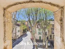 Maison de village – 70 m² – 3 pièces – Grans