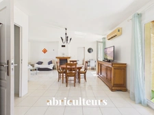 Maison - 128 m² - 7 pièces - Saint-Chamas (13250)