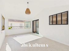 Appartement T4 de 107 m² avec entrée indépendante en vente à Grans (13450)