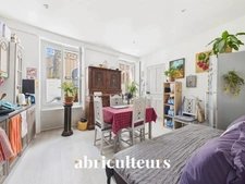 La-Roque-d'Anthéron<span></span>Maison de village de 152 m² avec terrasse