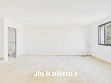 Maison de village T4 rénovée, toutes commodités à pied - Lambesc (13410)