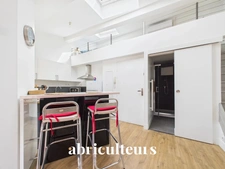 À vendre<span></span>Duplex T2/3 en dernier étage<span></span>Centre de Lambesc