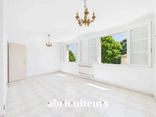 Grans, maison mitoyenne T5 de 94 m² sur un terrain de 252 m²