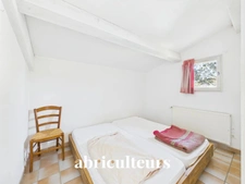 LAMBESC - Propriété de 170 m² avec dépendance et piscine – Terrain 1 000 m²