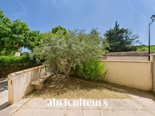 Grans, maison mitoyenne T5 de 94 m² sur un terrain de 252 m²