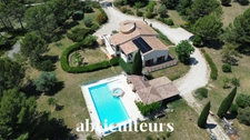 Propriété de 308 m² sur 1 hectare — 8 pièces — Lambesc (13410)