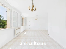 Grans, maison mitoyenne T5 de 94 m² sur un terrain de 252 m²