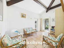 Maison d’architecte de 256 m² avec piscine et jardin arboré de 4 000 m²