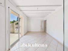 Grans, maison mitoyenne T5 de 94 m² sur un terrain de 252 m²