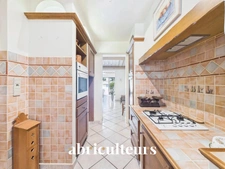 Grans, maison mitoyenne T5 de 94 m² sur un terrain de 252 m²