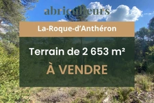 Terrain constructible de 2 653 m²<span></span>La-Roque-d'Anthéron (13640)