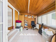 Grans, maison T5 de 94 m², avec jardin, située au cœur du village