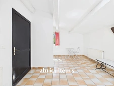 LAMBESC - Propriété de 170 m² avec dépendance et piscine – Terrain 1 000 m²