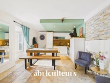 Maison de village rénovée avec 2 chambres à vendre à Grans (13450)