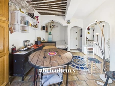 Appartement de caractère au cœur de Pélissanne – T1 dernier étage de 33,82 m²