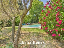 Mas provençal de 310 m² avec piscine et parc arboré de 7 880 m² — PNR des Alpilles