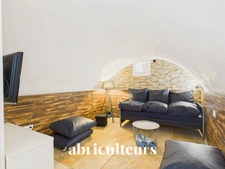 Maison de village rénovée avec 2 chambres à vendre à Grans (13450)