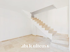 Maison de village T4 rénovée, toutes commodités à pied - Lambesc (13410)