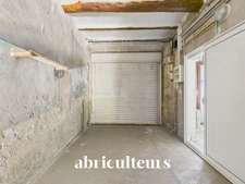 Maison de village avec jardin, garage, cave et grenier aménageable à Saint-Cannat