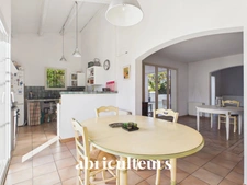 LAMBESC - Propriété de 170 m² avec dépendance et piscine – Terrain 1 000 m²